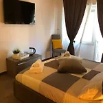 Apartament Vch Vatican Charming House *