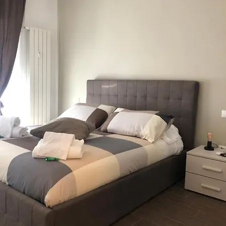 Vch Vatican Charming House דירה